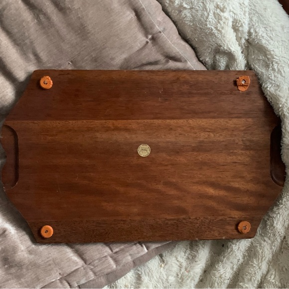 Vintage Wooden Serving tray/charcuterie board with Green Floral Tile - Picture 5 of 10